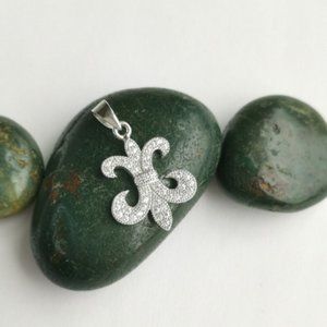 Fleur de Lys sterling silver cz pendant